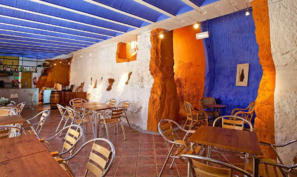 Bar-grotte.