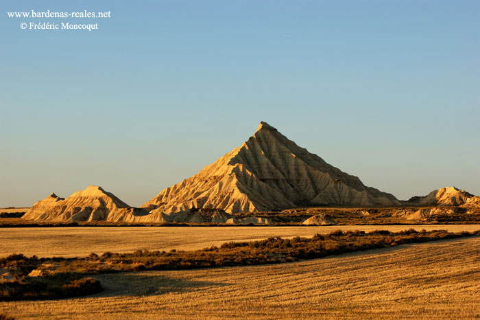 Pyramide d'argile.