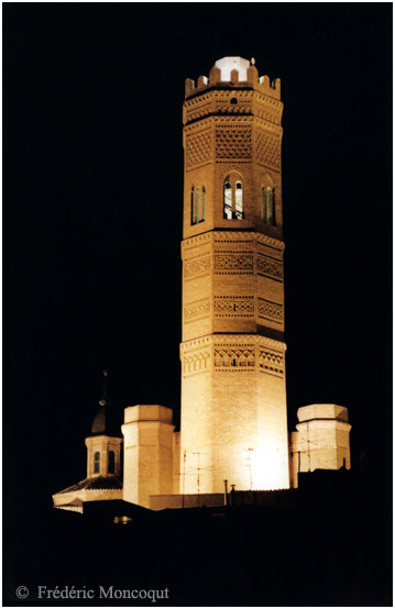 La tour mudjare de Tauste.