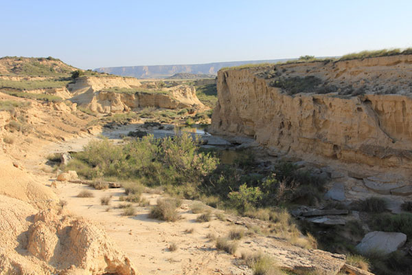 Le barranco s'élargit.