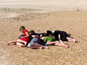 Jeunes à terre.