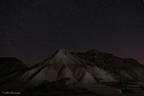 Le dsert des Bardenas Reales la nuit.