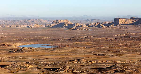 L'tang de Zapata, dans le dsert des Bardenas.