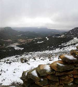 Neige sur les hauteurs de la Negra.