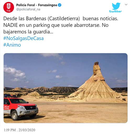 Police en patrouille dans le dsert des Bardenas.