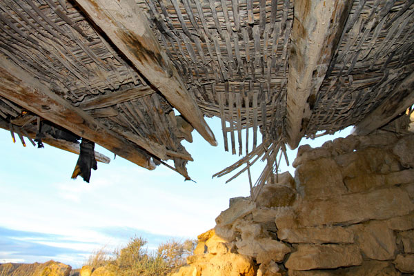Cabane en ruine.