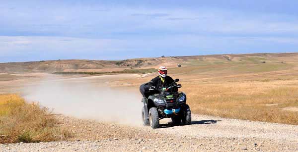 Quad dans les Bardenas.