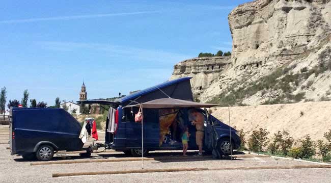 La zone de camping-car d'Arguedas.